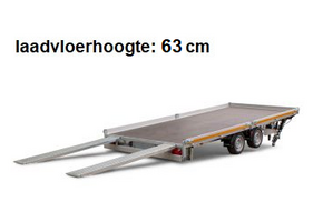 506x220 cm - 3500 kg - vlak - handpomp