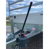 Geremde Eduard achterwaartse kipper - 310x160 cm - 2000 kg bruto laadvermogen - handpomp - 72 cm laadvloerhoogte - 30 cm borden