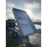 Achterwaartse kipper 310x160 cm - 2000 kg - elektrisch met afstandsbediening - voorzien van 40 cm borden en oprijplaten