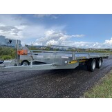 Geremde Eduard autotransporter - 406x200 cm - 3000 kg bruto laadvermogen - 56 cm laadvloerhoogte - 10 cm reling - inclusief lier en oprijplaten