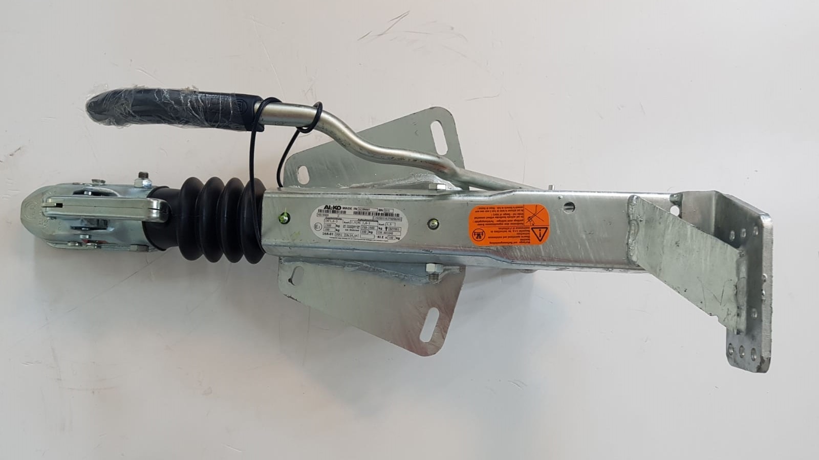 Oplooprem ZAF 1.6-3 -Ausf. 1.5 Hapert - 750 > 1500 kg - inclusief neuswielconsole