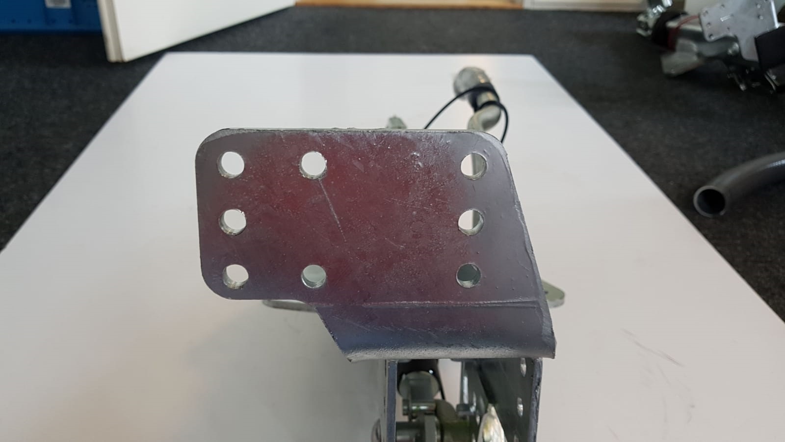 Oplooprem ZAF 1.6-3 -Ausf. 1.5 Hapert - 750 > 1500 kg - inclusief neuswielconsole