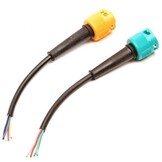 Aspock connectoren links (geel) en rechts (groen)