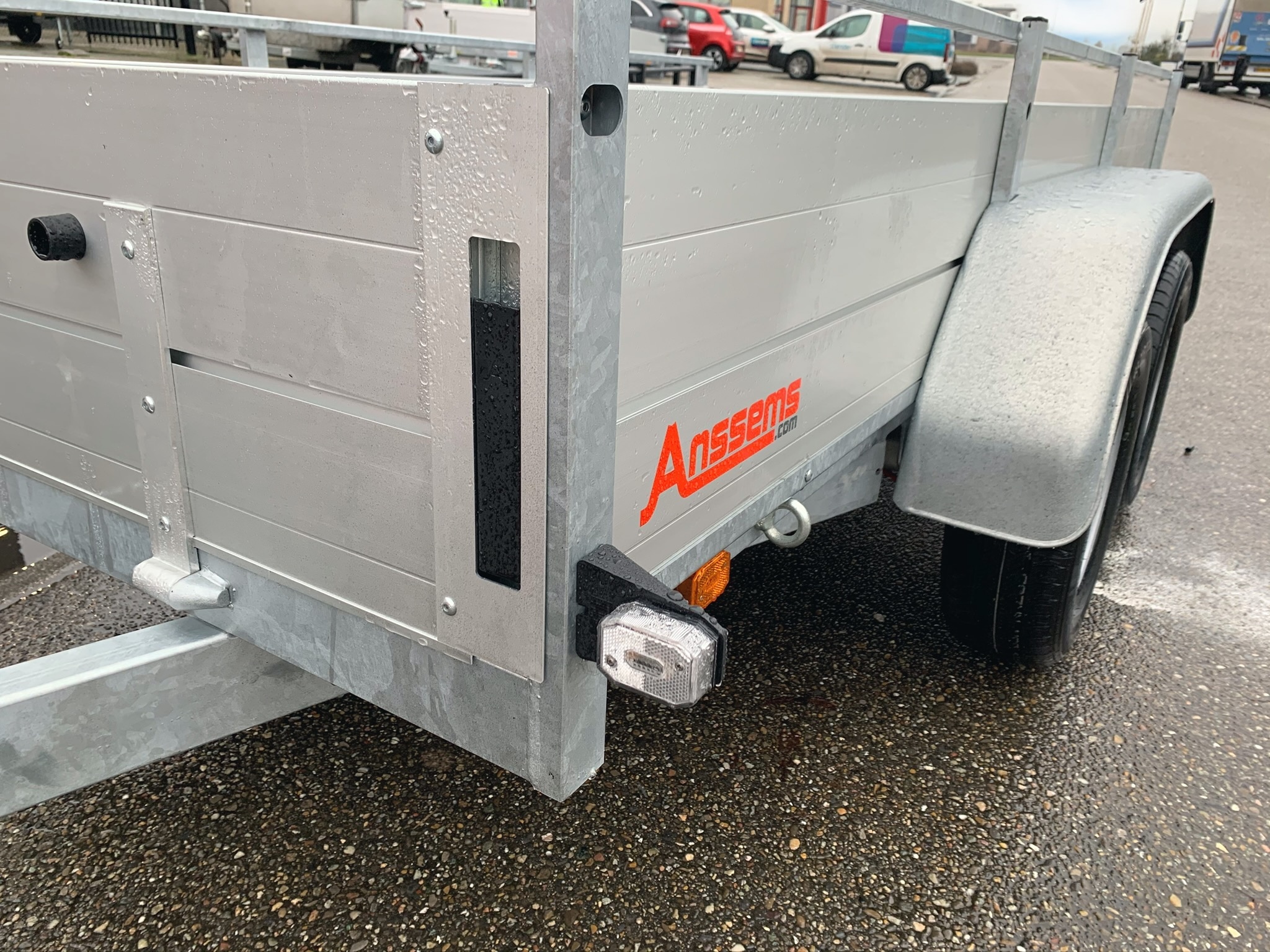 Anssems BSX 2500 bakwagen - 2500 kg bruto laadvermogen - 251x130 cm laadoppervlak - geremd