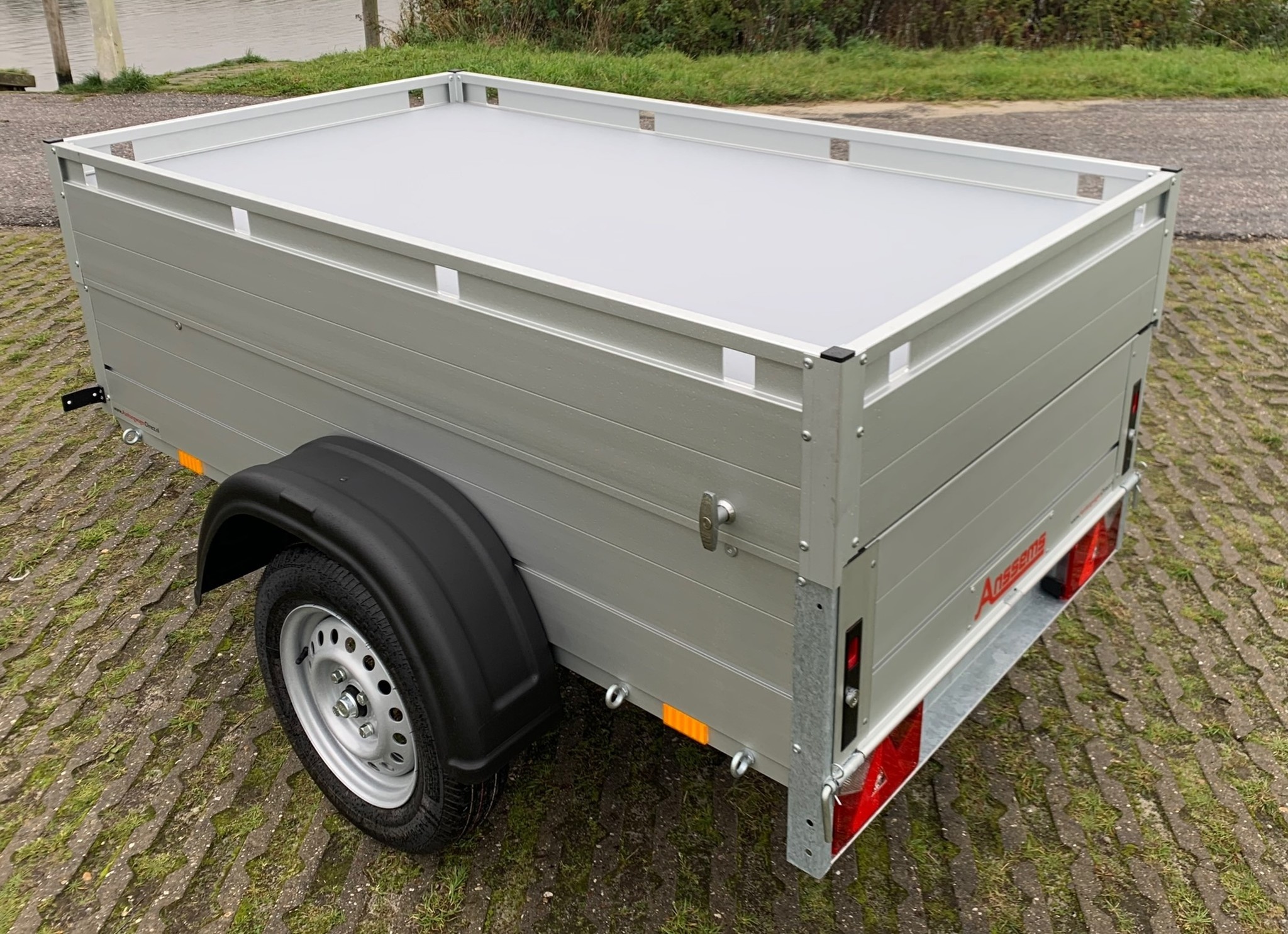 Anssems GT 750 bagagewagen - 750 kg bruto laadvermogen - 201x101x48 cm laadoppervlak - ongeremd - inclusief deksel