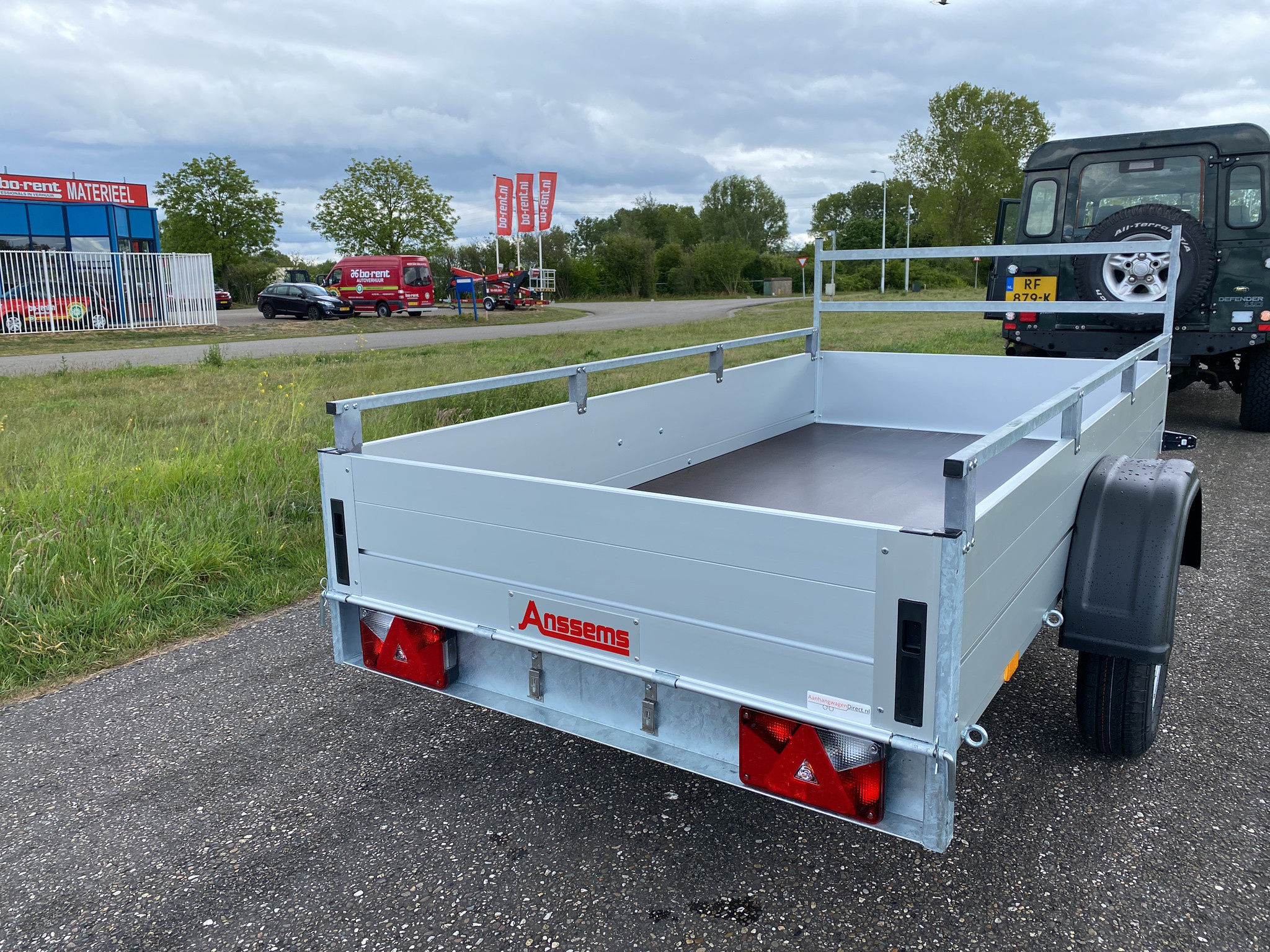 Anssems GT 750 R bakwagen - 750 kg bruto laadvermogen - 251x126 cm laadoppervlak - ongeremd - inclusief reling en voorrek
