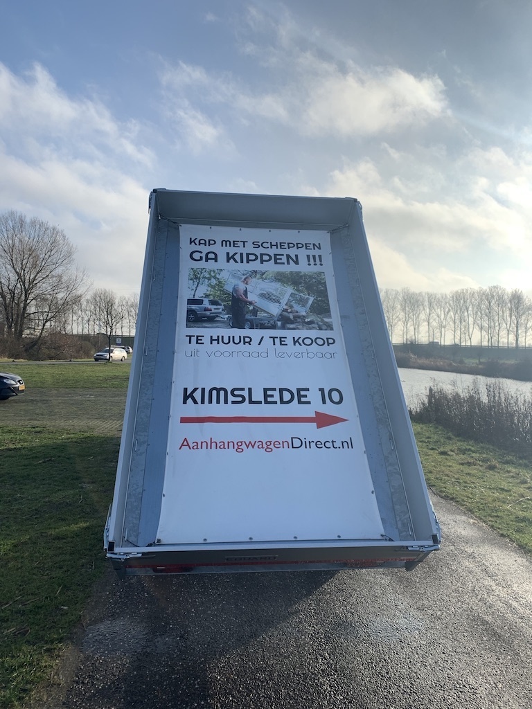 Geremde Eduard achterwaartse kipper - 310x180 cm - 2000 kg bruto laadvermogen - elektrisch - 72 cm laadvloerhoogte - 30 cm borden