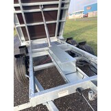 Geremde Eduard achterwaartse kipper - 310x180 cm - 2000 kg bruto laadvermogen - elektrisch - 72 cm laadvloerhoogte - 30 cm borden