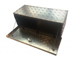 DE HAAN BOX O - 710x240x256 mm - waterdichte en stofdichte aluminium traanplaat disselkist - voorzien van vlinderslot of t-sluiting