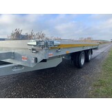Geremde Eduard multitransporter - 406x180 cm - 2700 kg bruto laadvermogen - 56 cm laadvloerhoogte - 10 cm borden - inclusief oprijplaten en handlier