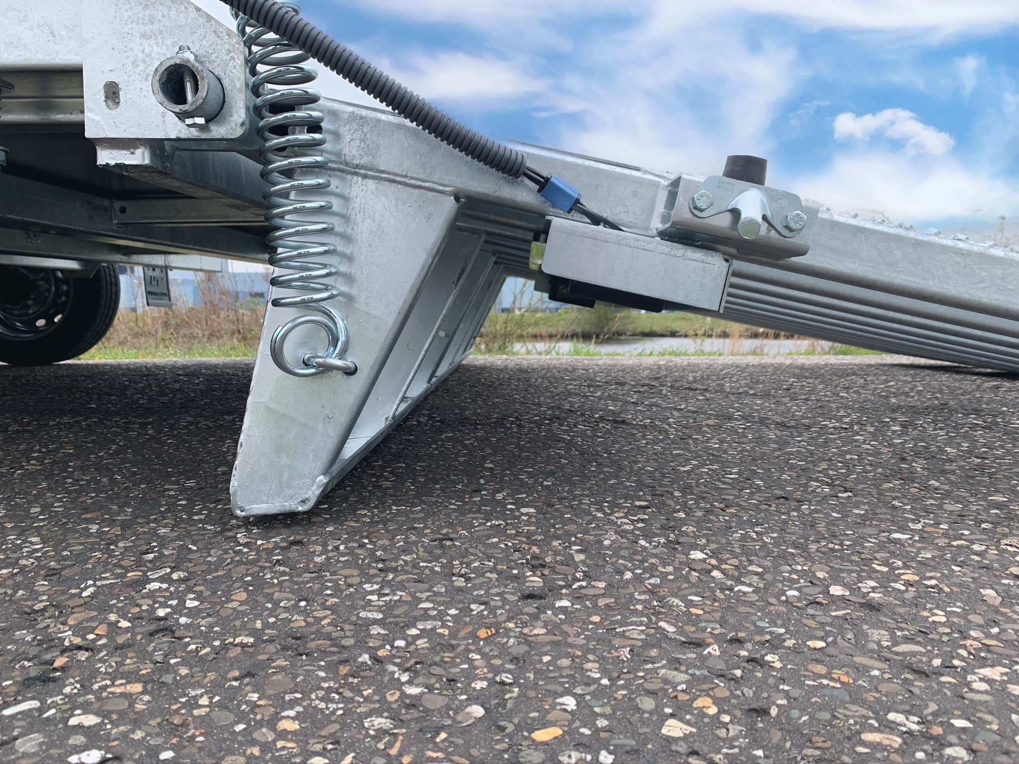 TEMARED BUILDER 400x180 cm - 3500 kg - geremd - machinetransporter met oprijklep