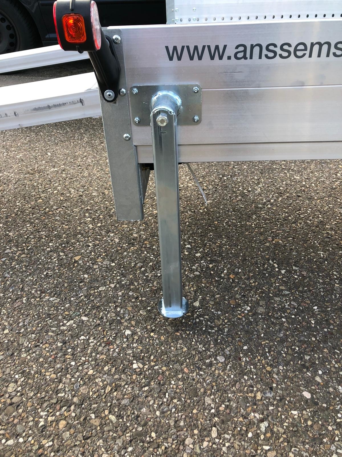 Anssems AMT 2000 ECO - 2000 kg bruto laadvermogen - 400x188 cm laadoppervlak - geremd