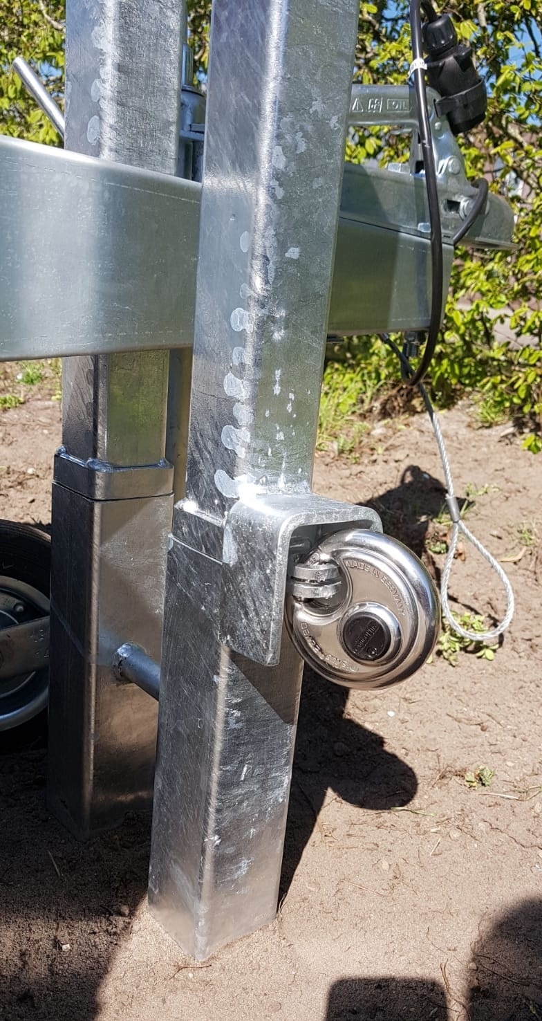 Anti-diefstal parkeerpaal - geschikt voor alle aanhangers met een v-dissel