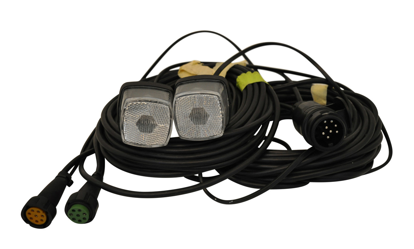 Aspock hoofdkabel - 8,4 meter lang - 13-polig - voorzien van 8-polige connectoren - inclusief voorgemonteerde markeringsverlichting - Plug&Play