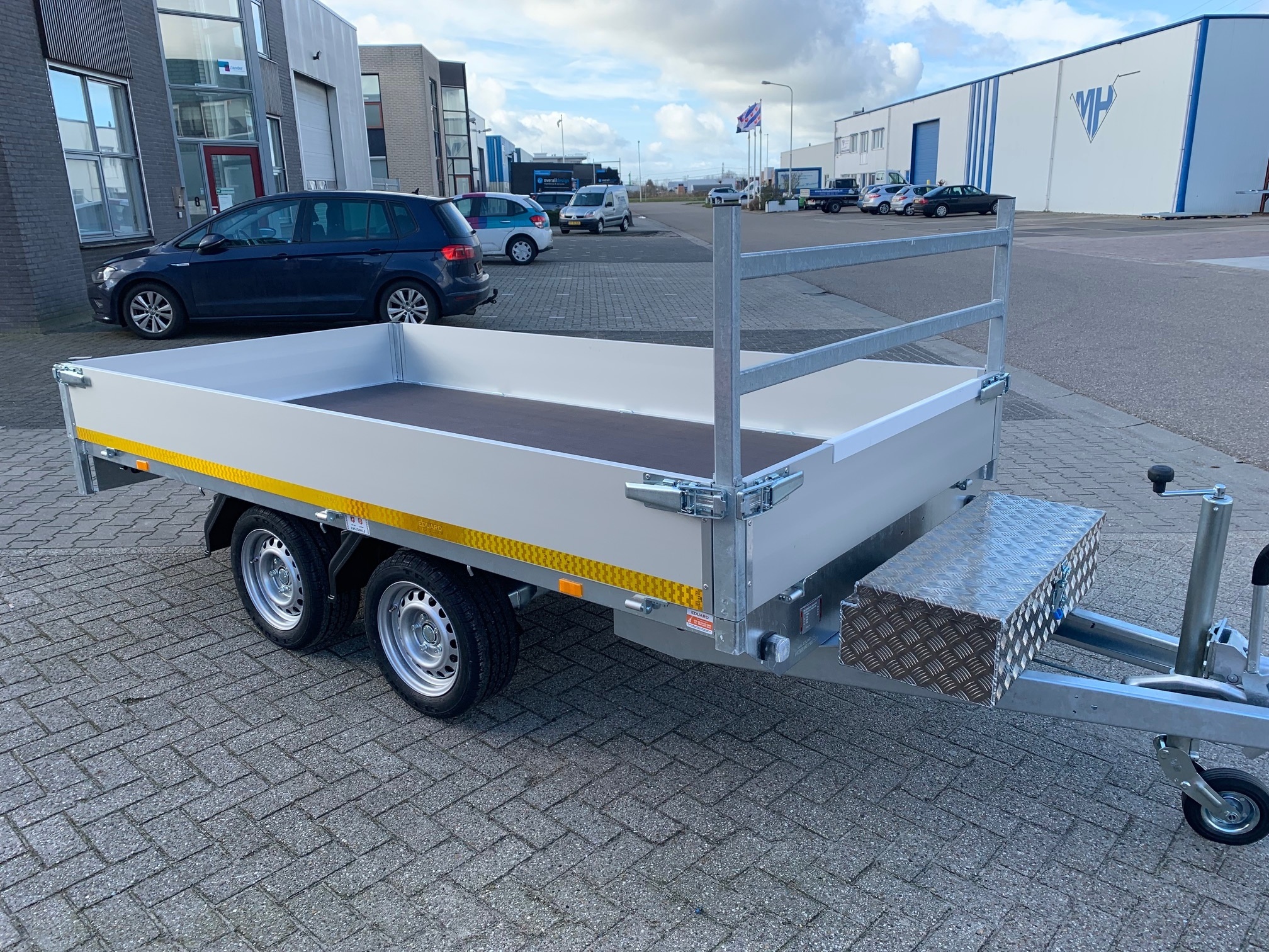 DE HAAN BOX HS - 914x387x230 mm - waterdichte en stofdichte aluminium traanplaat disselkist - voorzien van vlinderslot, spansluiting of t-sluiting