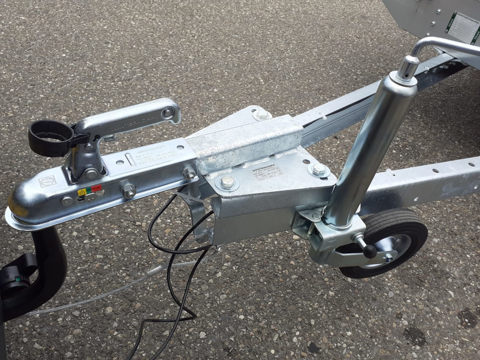 Ongeremde Eduard Plateauwagen - 230x145 cm - 750 kg ongeremde plateauwagen - 56 cm laadvloerhoogte