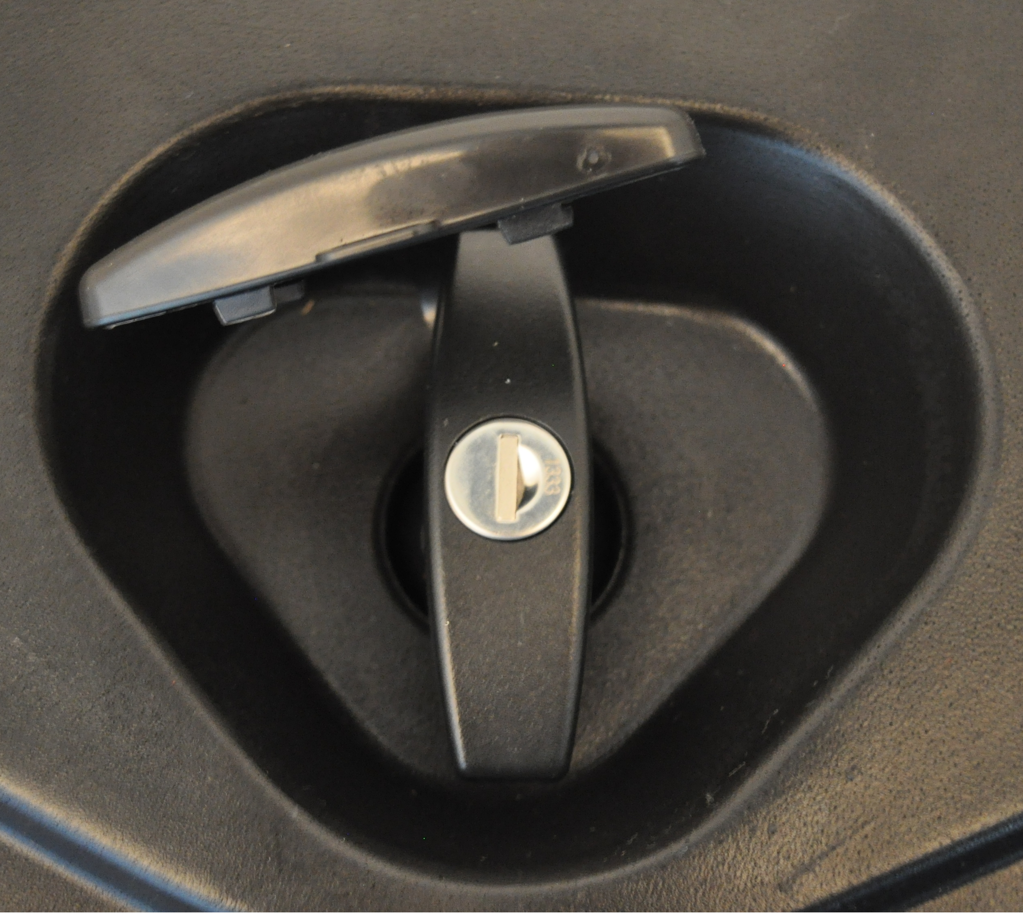 Stabilo box 750 - onderbouw disselkist/disselbak/gereedschapskist - 750x340x300 mm