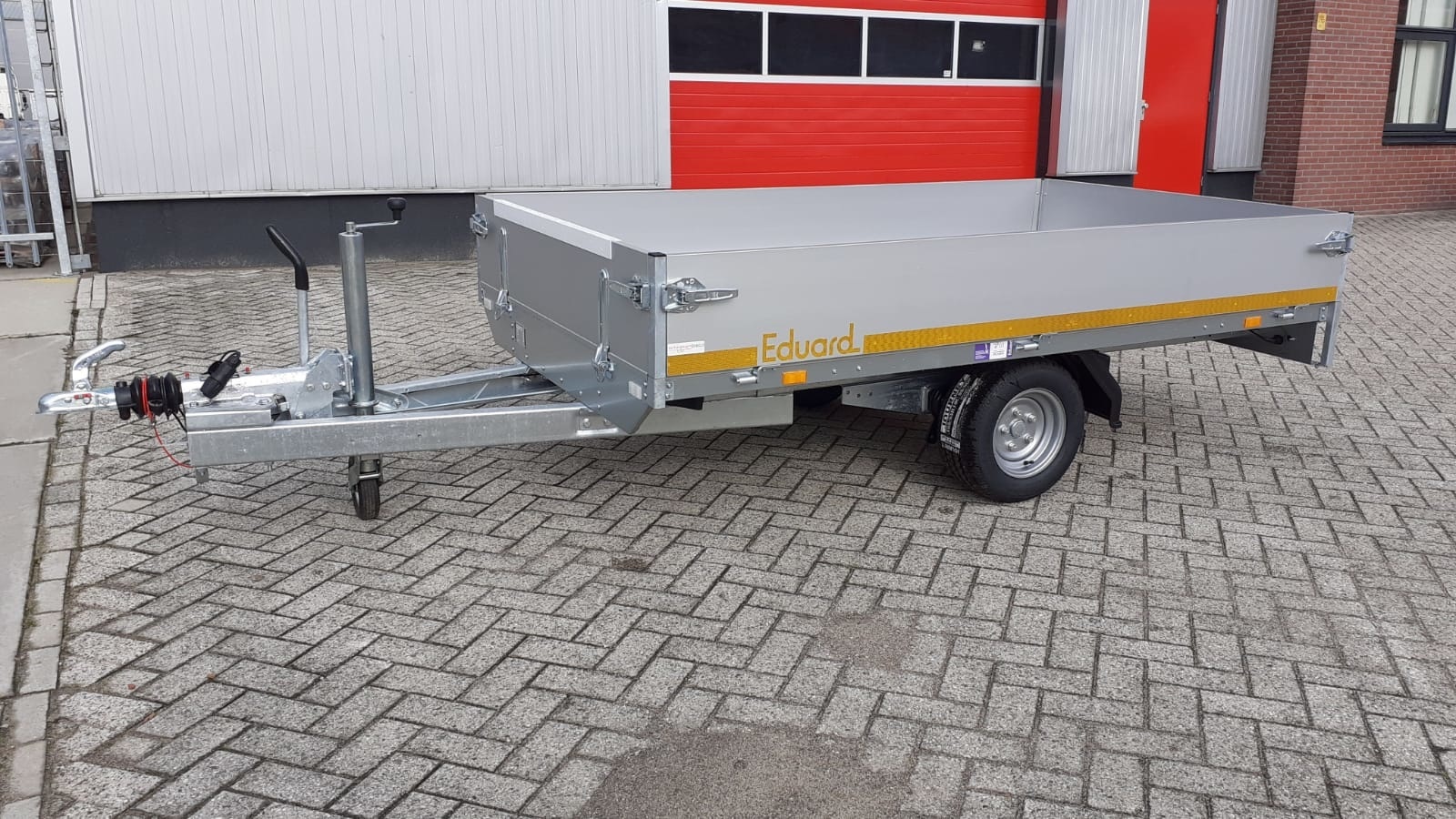 Geremde Eduard Plateauwagen - 250x145 cm - 1350 kg - 56 cm laadvloerhoogte