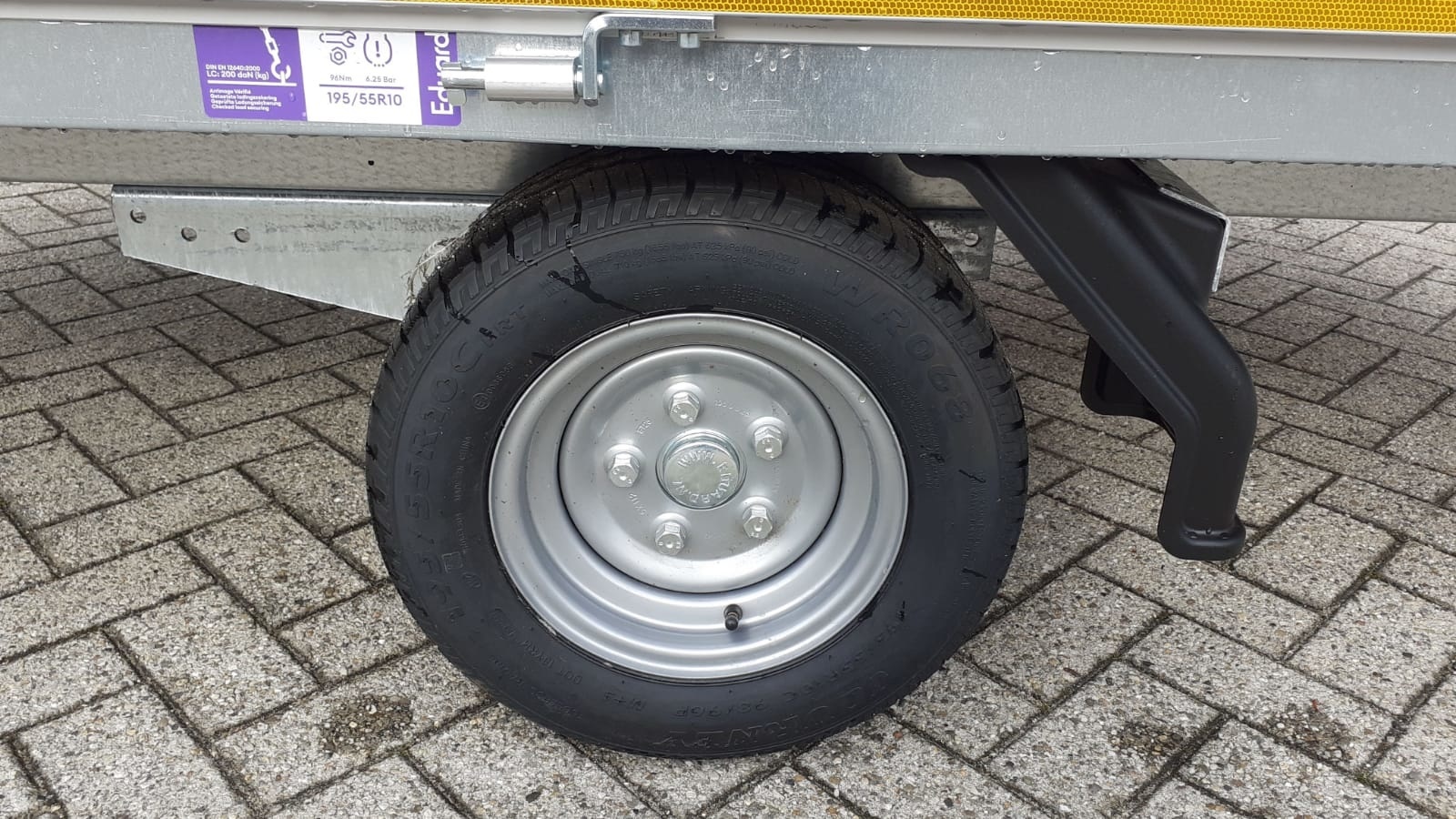 Geremde Eduard Plateauwagen - 250x145 cm - 1350 kg - 56 cm laadvloerhoogte