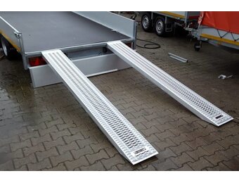 Set oprijplaten - ALU - 2700 kg (250x30x8,5 cm)