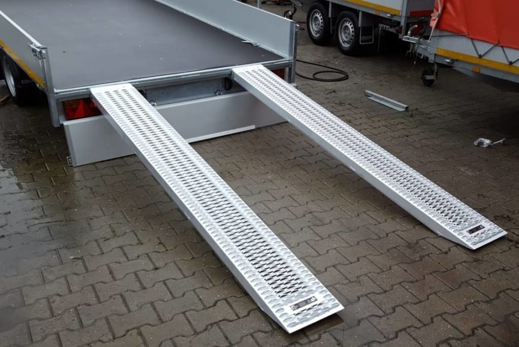 Set oprijplaten aluminium 2700 kg (1350 kg per stuk)