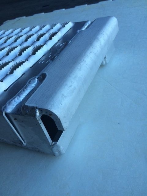 Set oprijplaten aluminium 2700 kg (1350 kg per stuk)