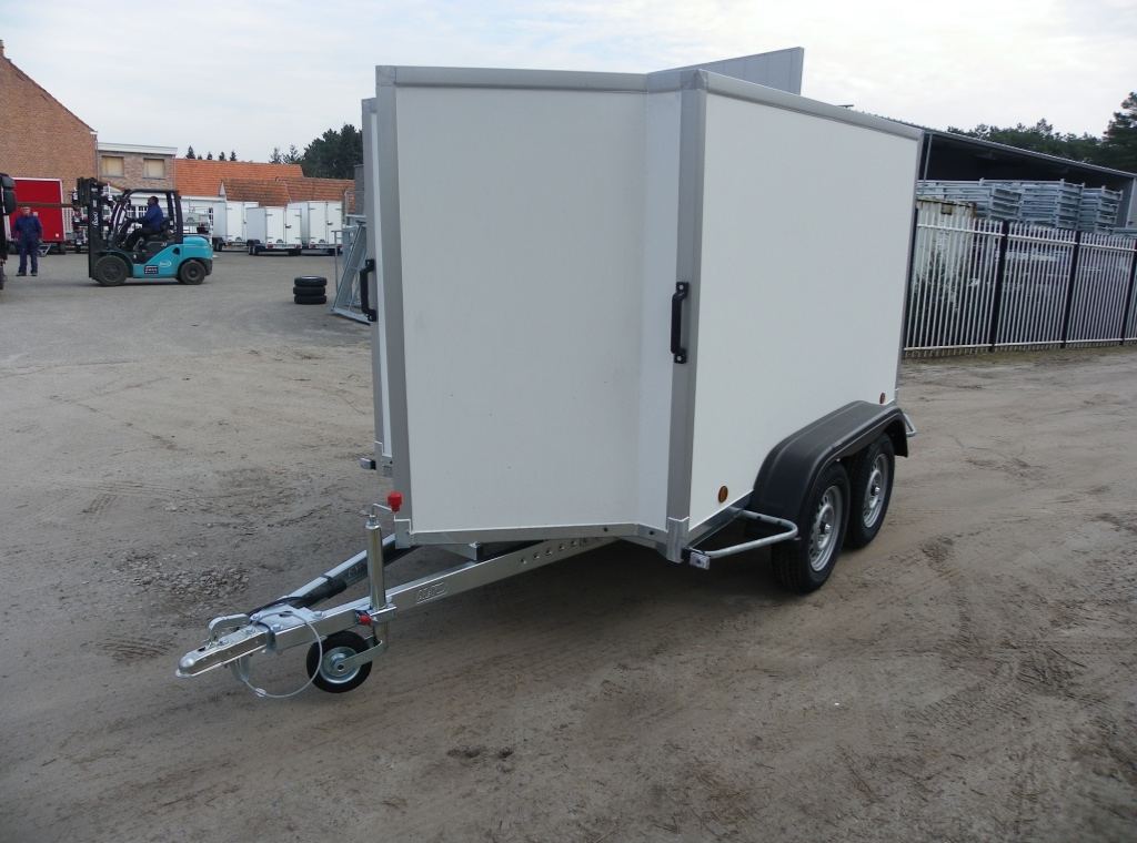 Powertrailer GEKA 6 gesloten aanhangwagen - 257x157x150 cm - 1000 t/m 2700 kg bruto laadvermogen - geremd