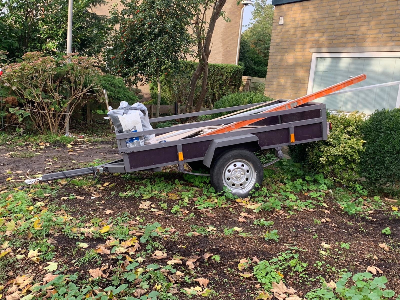 Waar mag je een aanhanger parkeren?