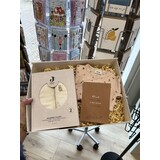 Geschenkbox - Umstandspaket - Mädchen Geschenkbox - Umstandspaket - Mädchen