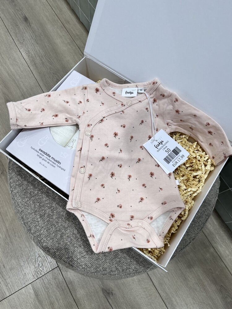 Geschenkbox - Umstandspaket - Mädchen Geschenkbox - Umstandspaket - Mädchen