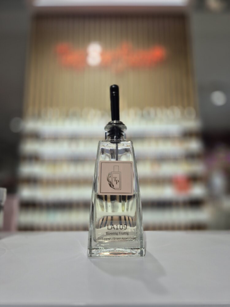 TapParfum TapParfum - LA109 – Perfume para mujer – Limón siciliano, manzana y cedro TapParfum TapParfum - LA109 – Perfume para mujer – Limón siciliano, manzana y cedro