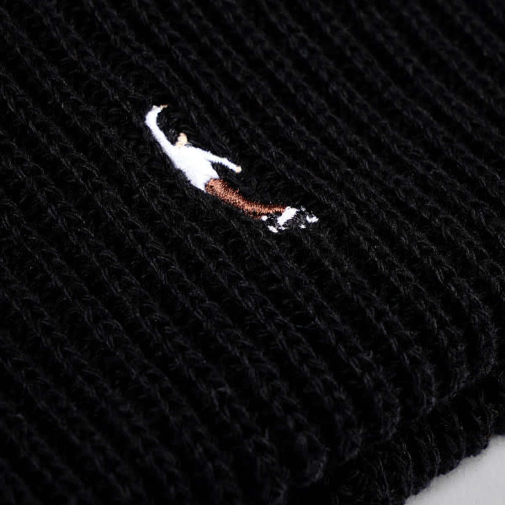 MAGENTA PWS BEANIE - BLACK