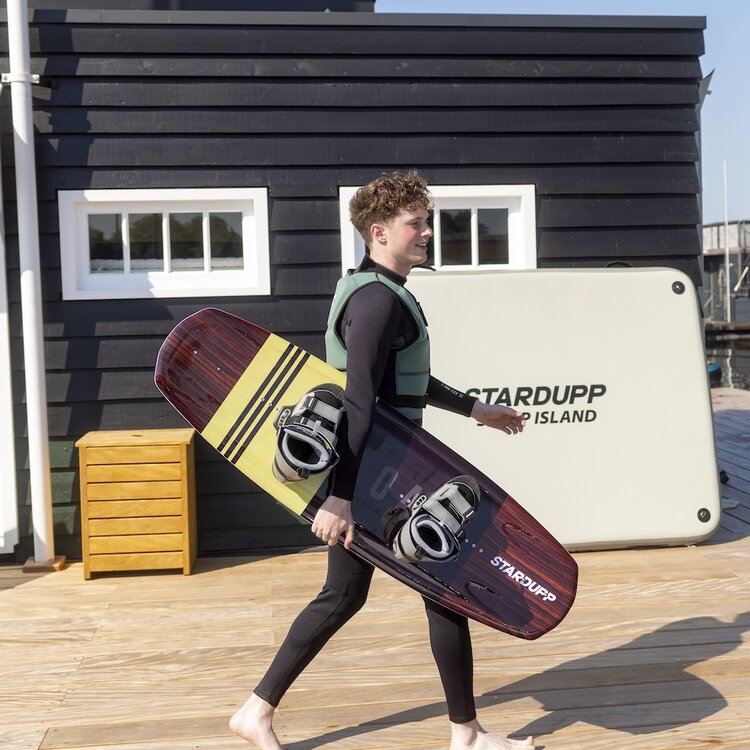 Stardupp Reload wakeboard 139cm Red Stardupp Stardupp Reload wakeboard 139cm Red