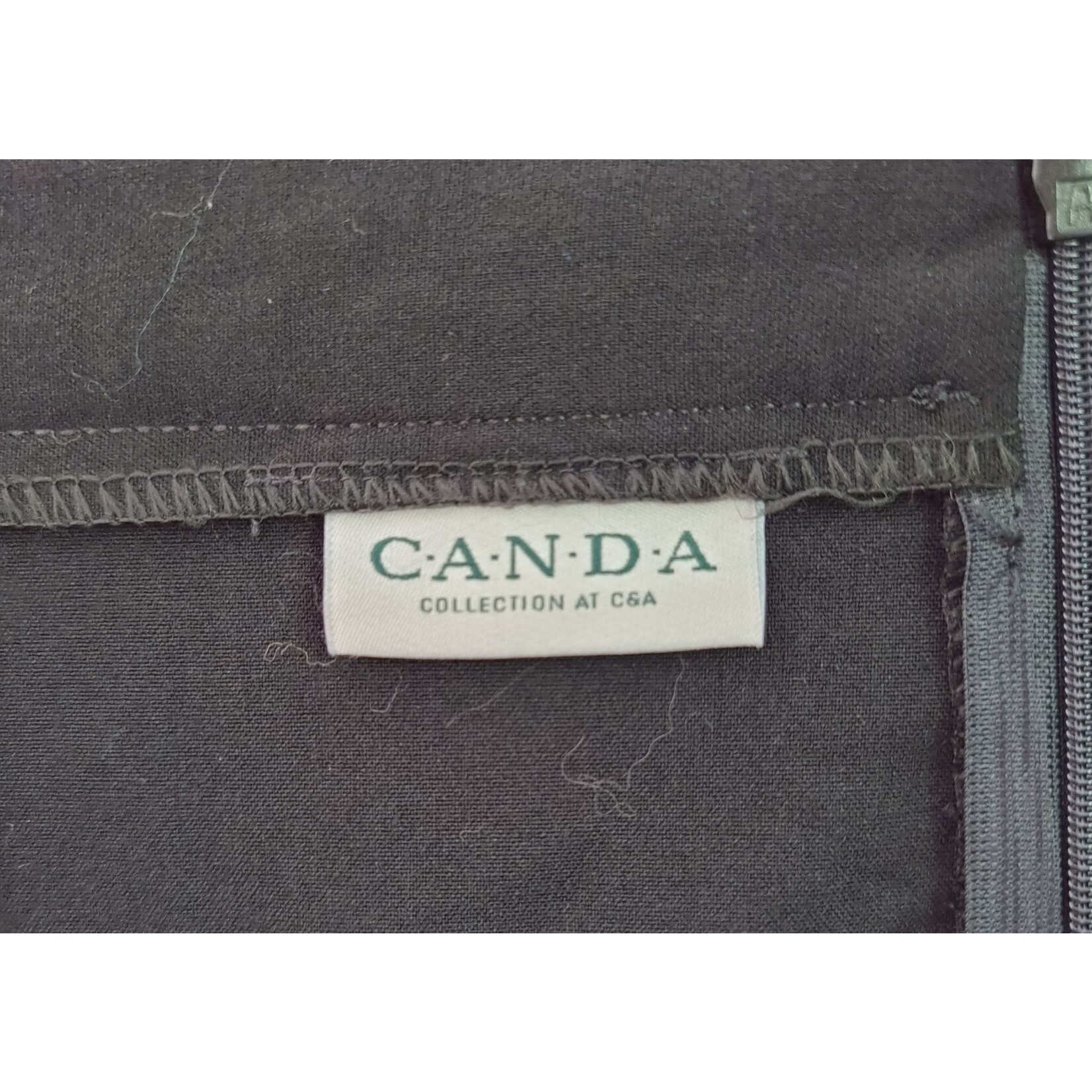 CANDA C&A Jupe mi-longue avec ceinture noire (SIZE : CH 46 /E 48)