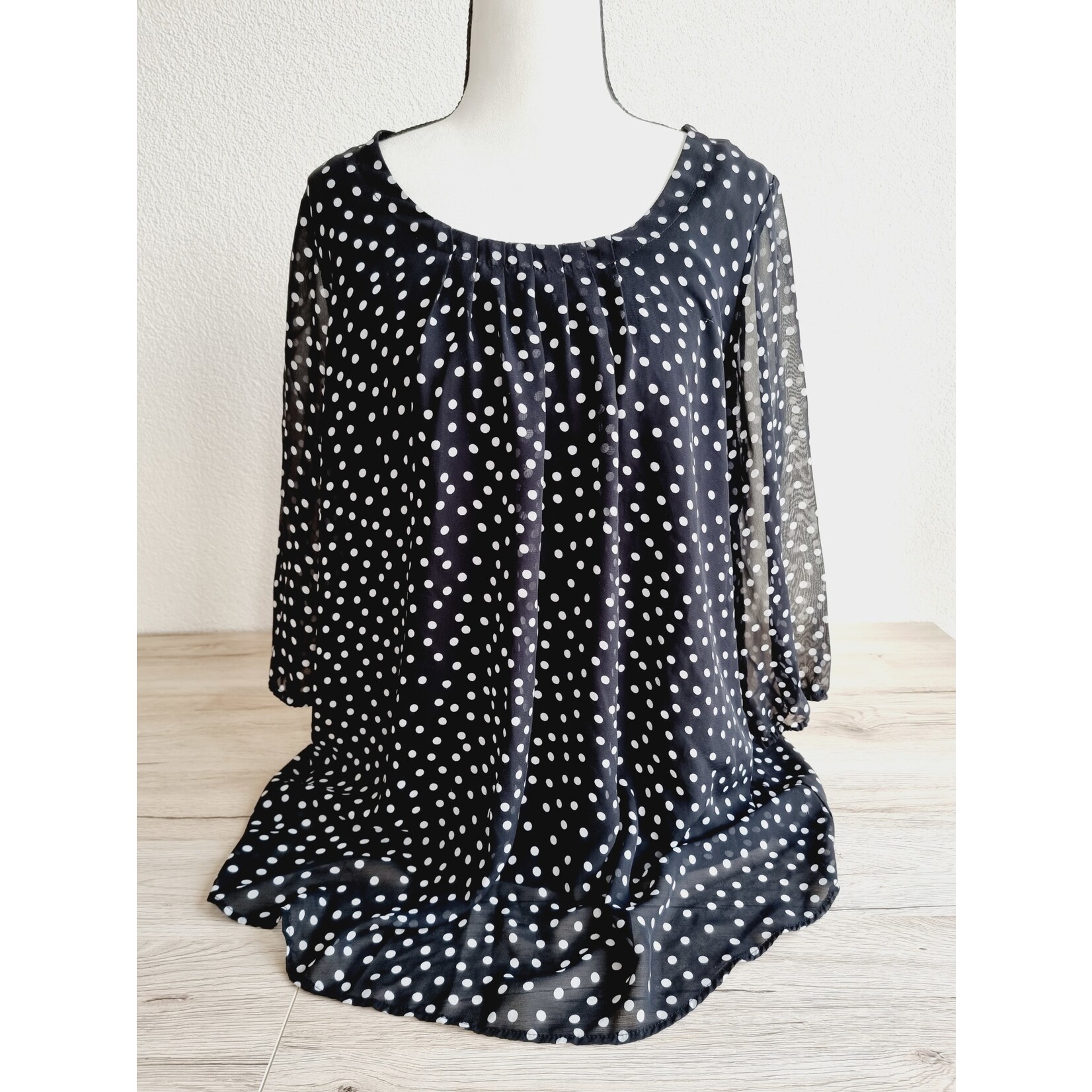 Yessica by C&A Blouse noire à pois blanc (SIZE : L/XL)