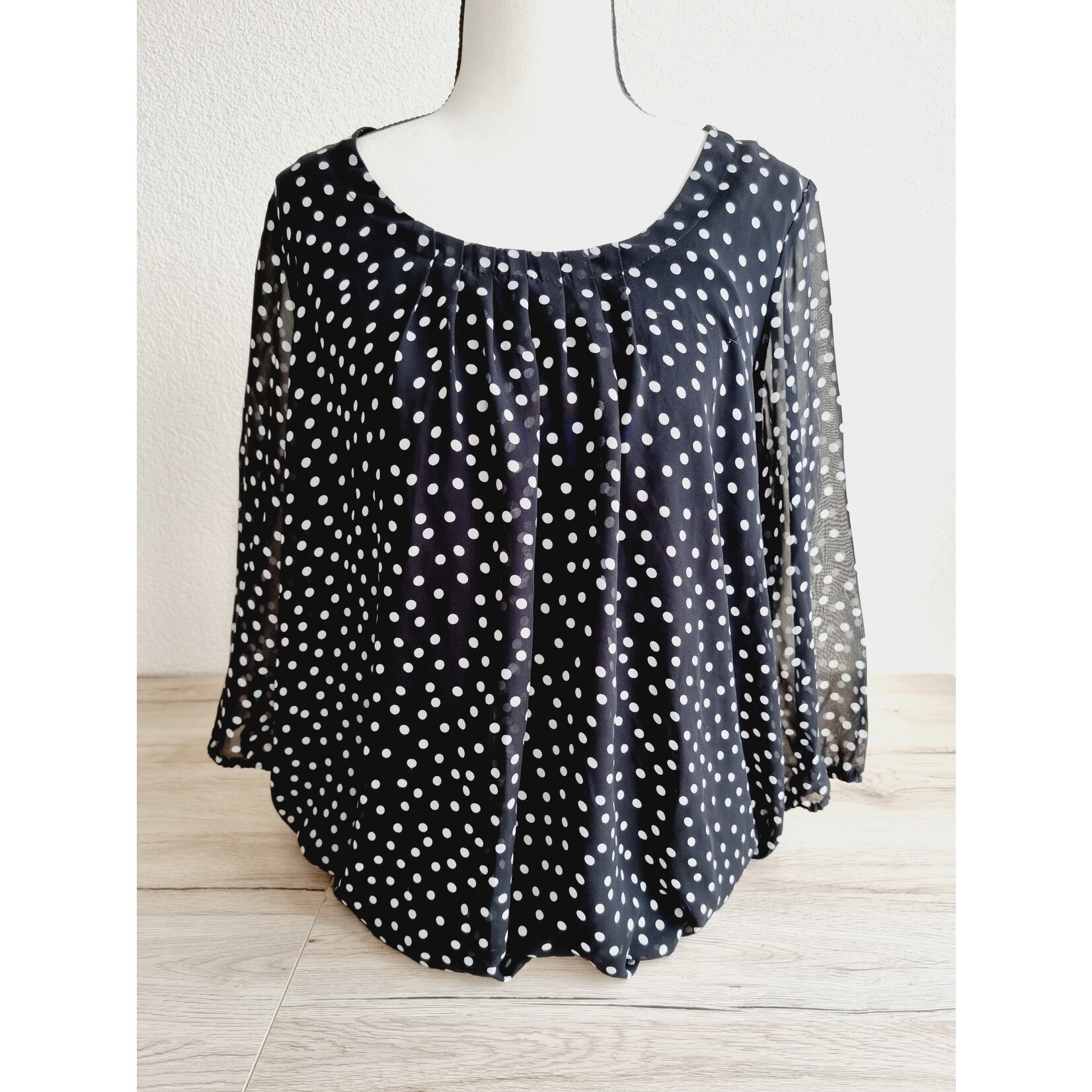 Yessica by C&A Blouse noire à pois blanc (SIZE : L/XL)
