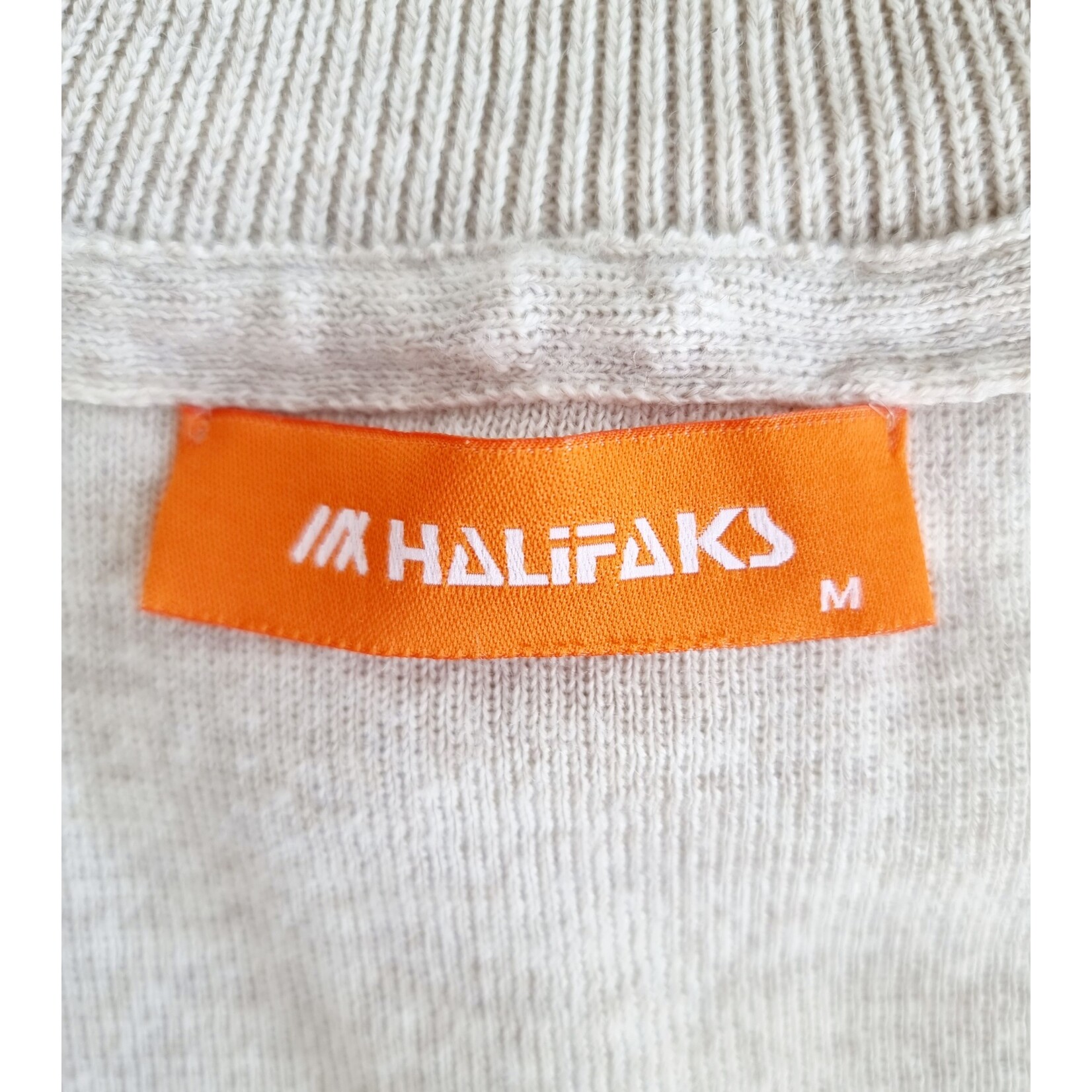 HALIFAKS Pullover col en V motif argyle (SIZE : M)