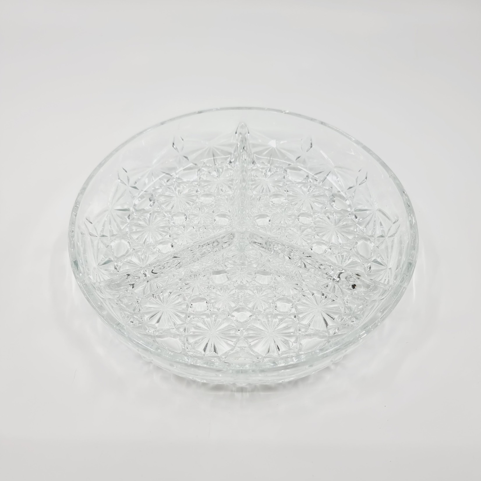 Plat à 3 compartiments en verre taillé