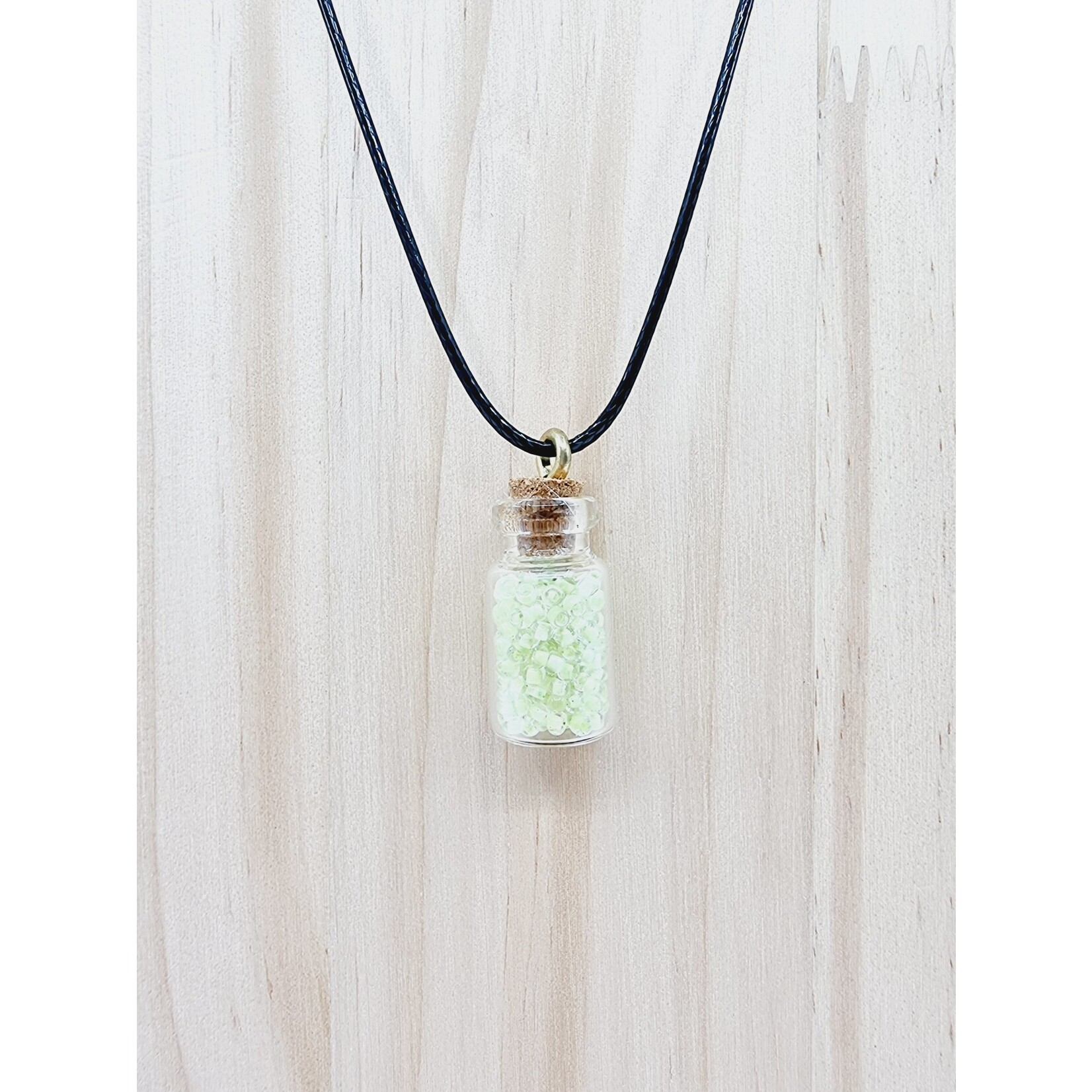 Collier fiole - vert clair