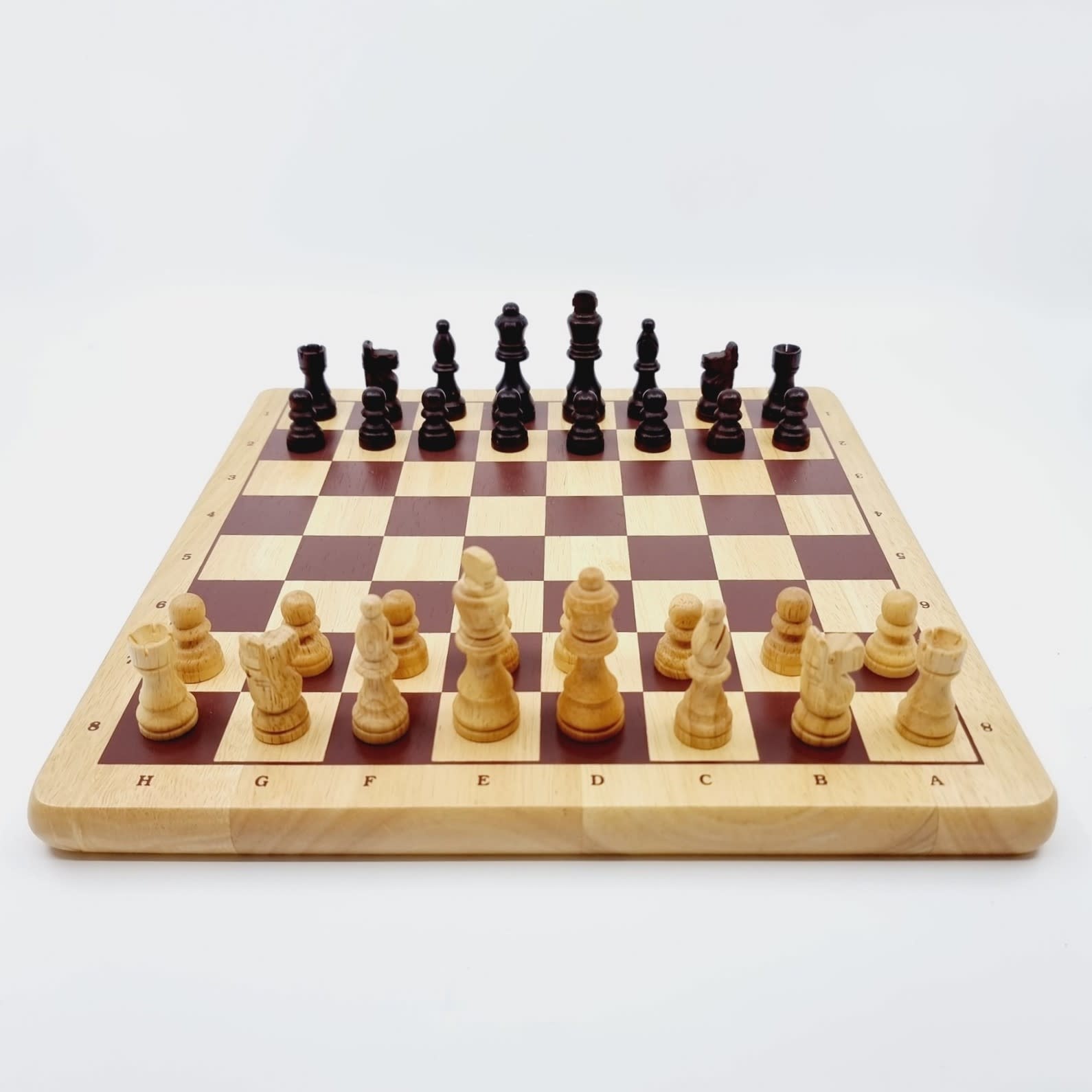 Jeux d'échecs en bois - Rouge et Noir Paris