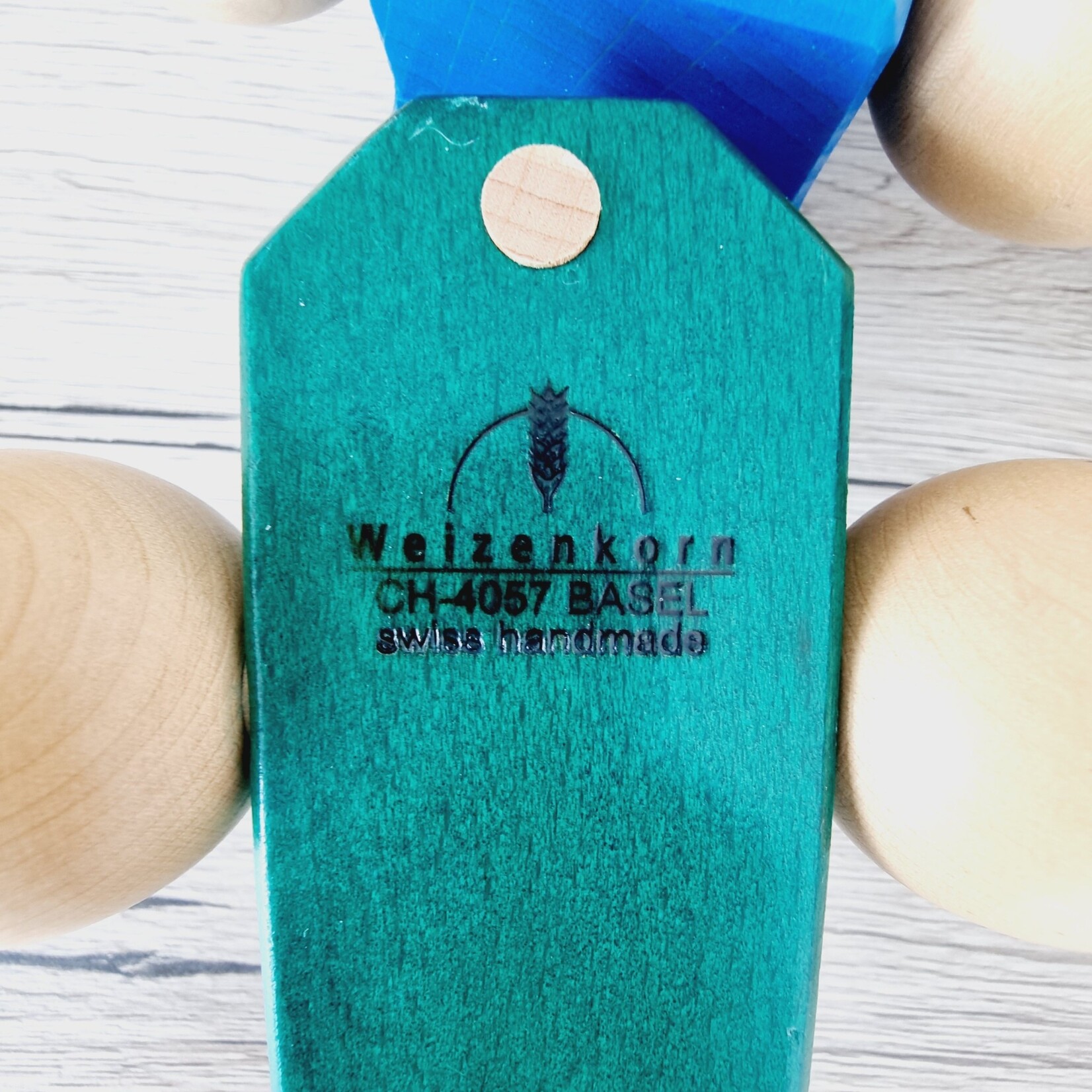 Camille la chenille en bois de Weizenkorn