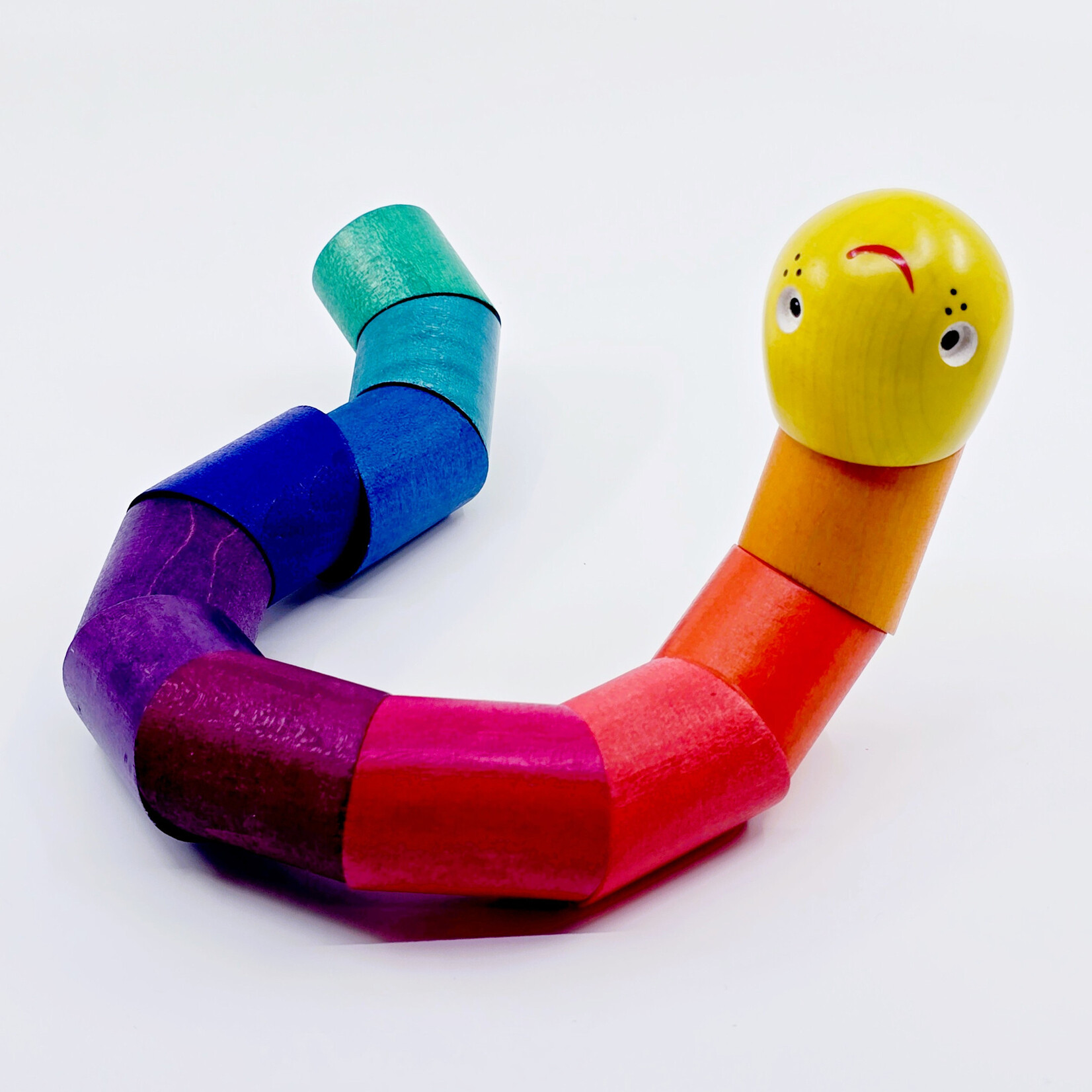 Chenille articulée en bois