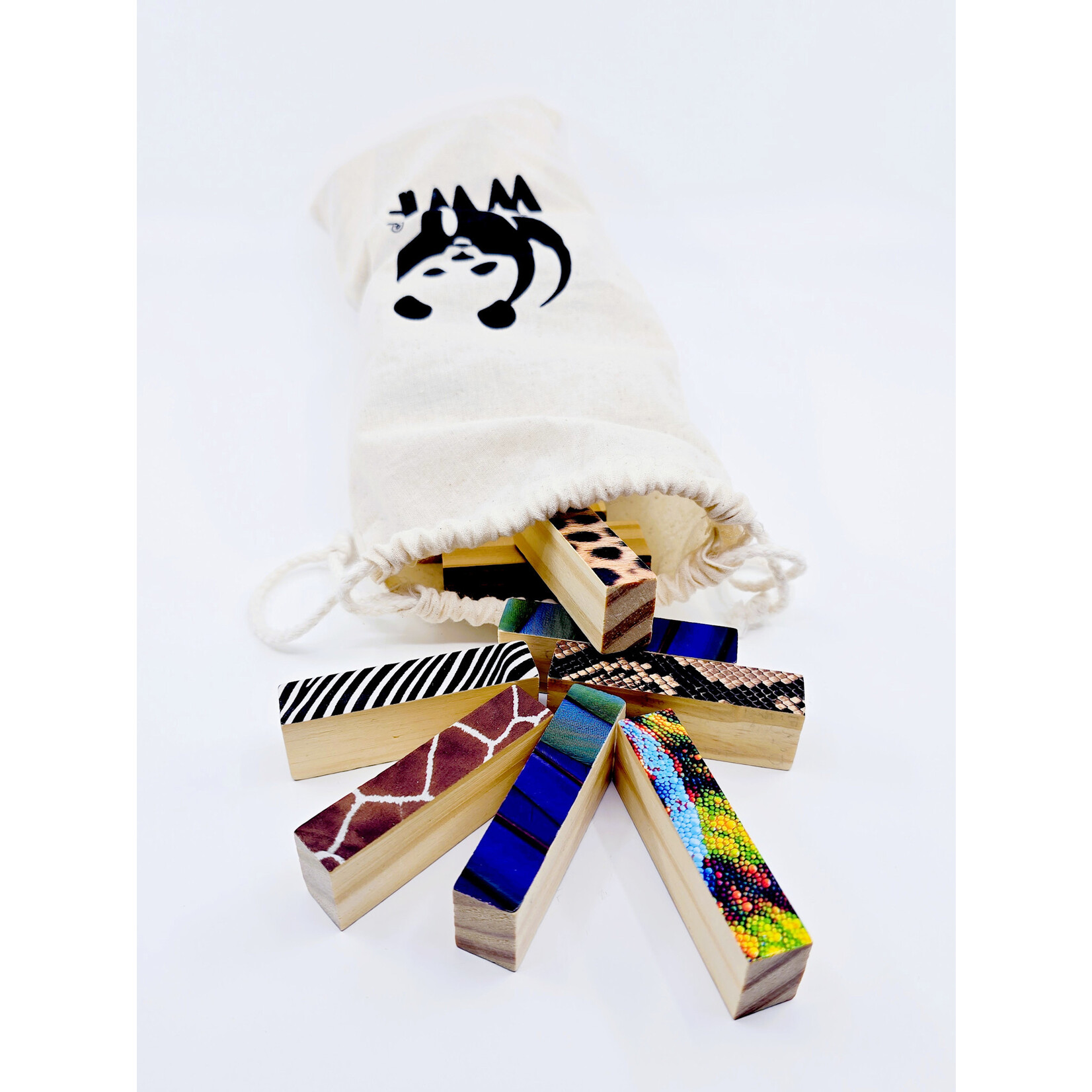 Tour en bois WWF inspirée de la nature