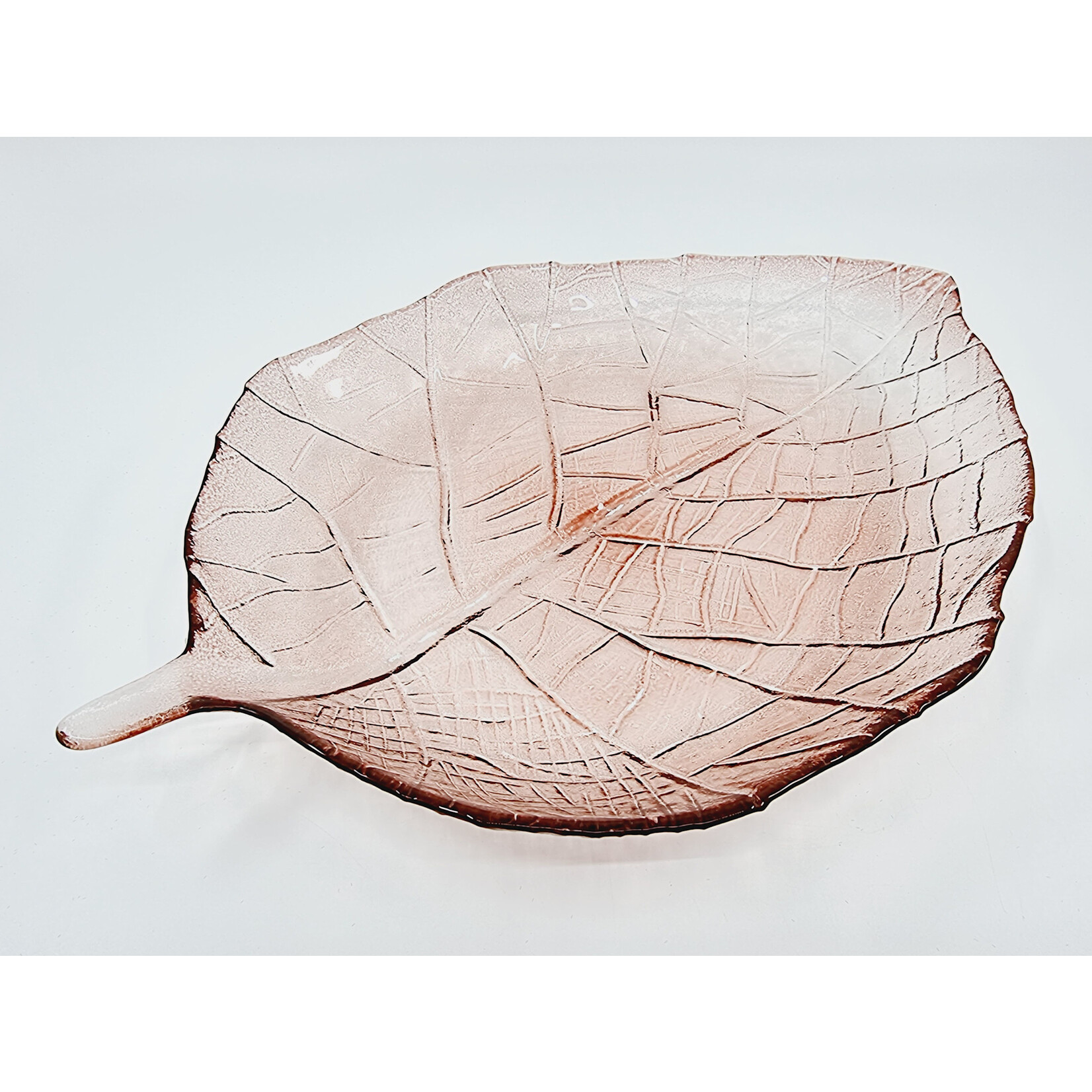 Plat décoratif en forme de feuille