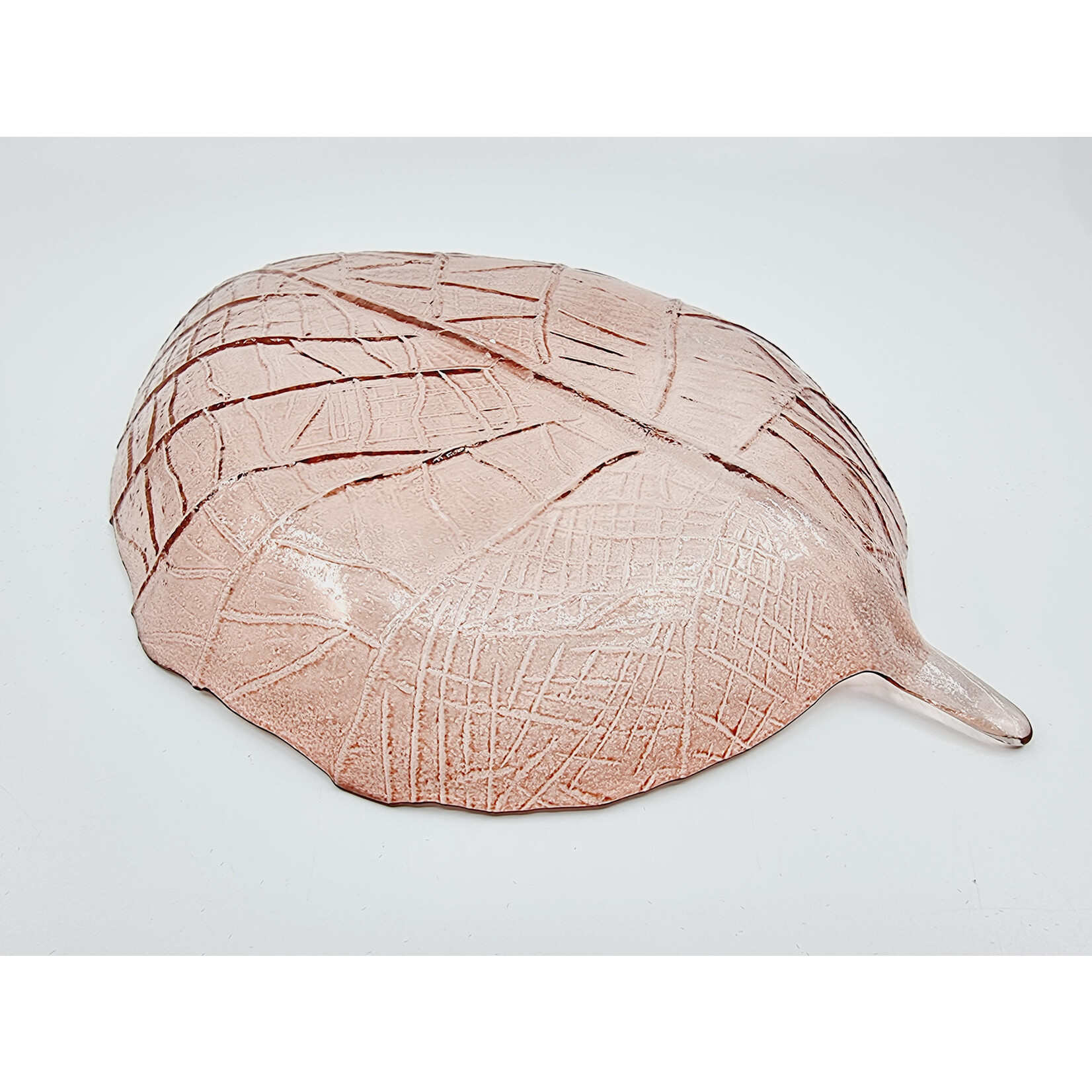 Plat décoratif en forme de feuille