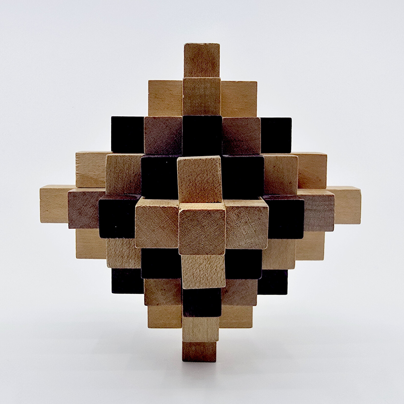 Casse-tête en bois – L’énigme des cubes entrelacés