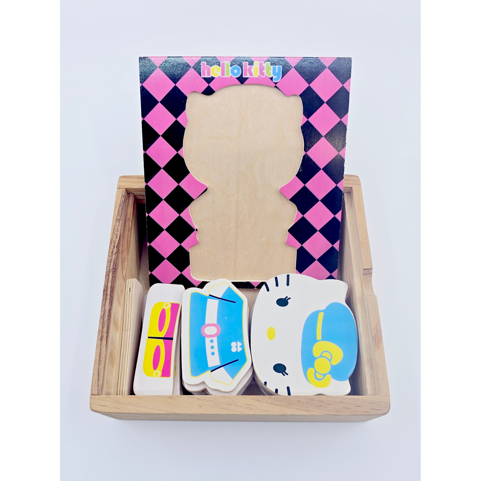 Puzzle à encastrement – Hello Kitty à habiller