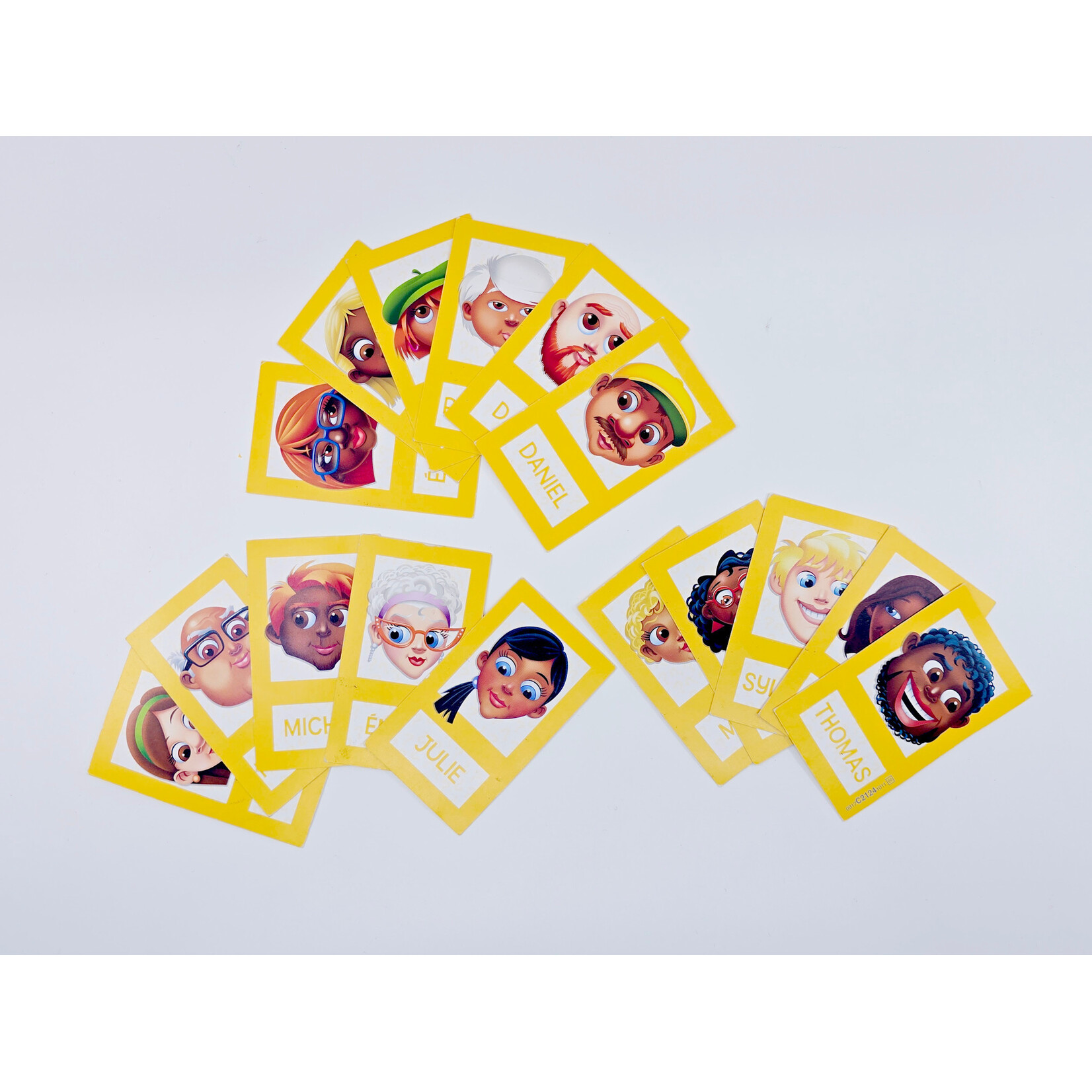 Hasbro Gaming Qui Est-ce ? Le célèbre jeu de déduction