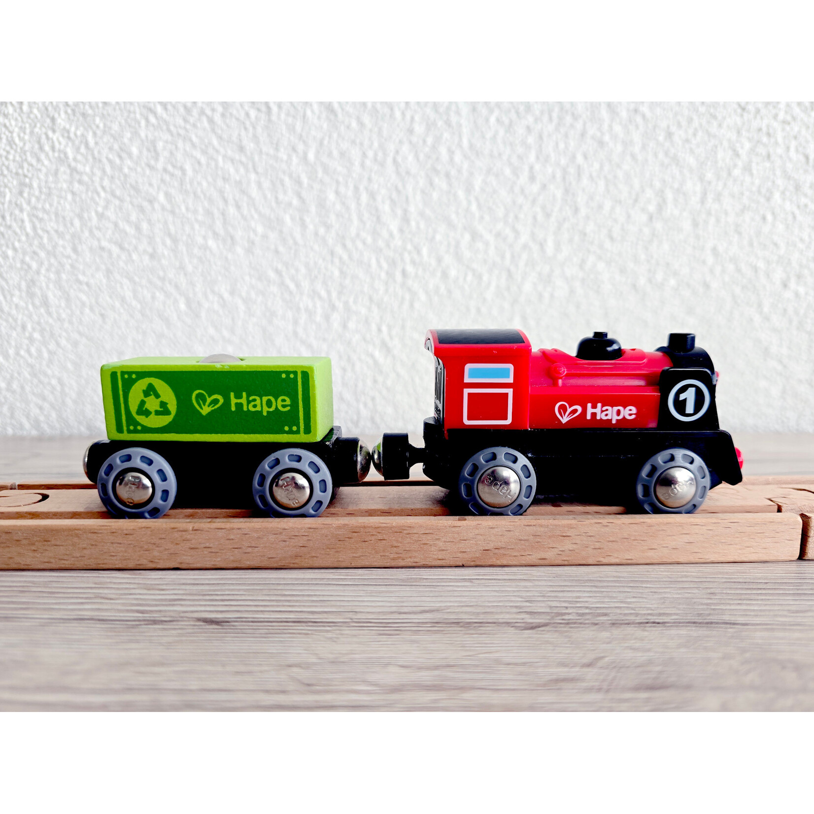Hape Circuit train en bois Hape – Livraison de marchandises