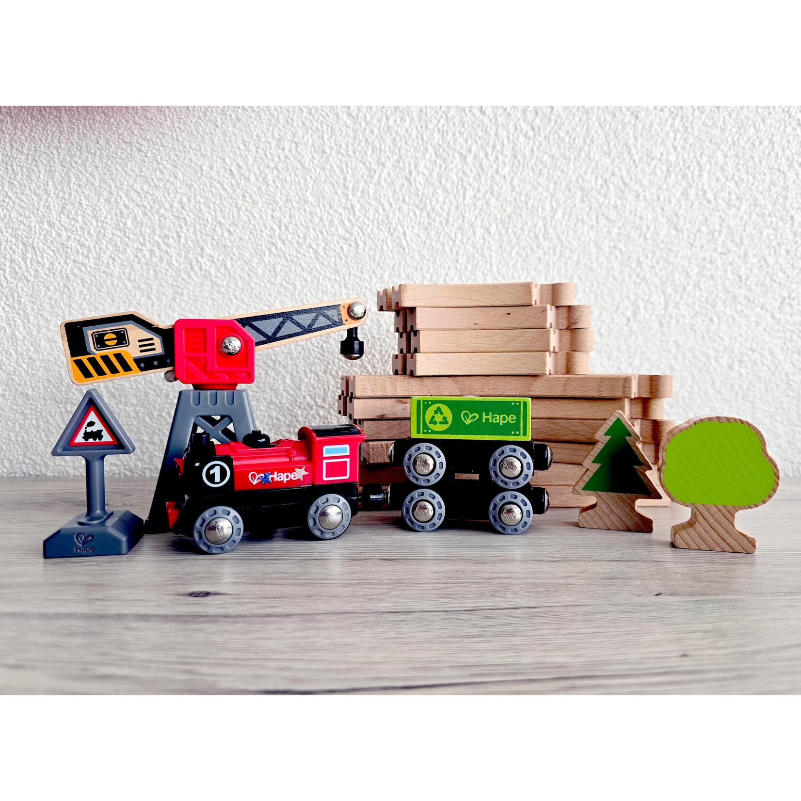 Hape Circuit train en bois Hape – Livraison de marchandises